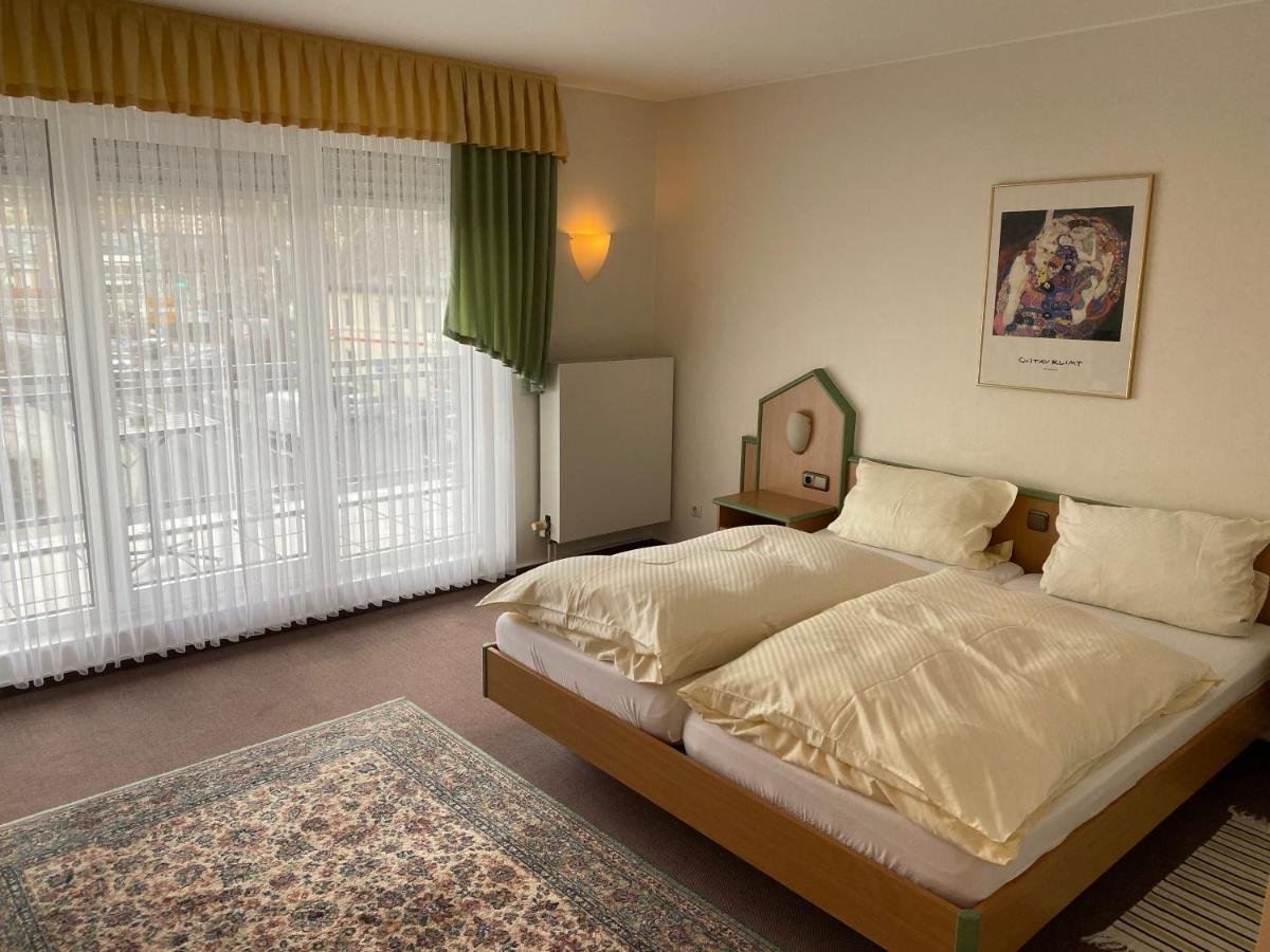 Hotel garni Am Brunnenplatz Gerolstein Eksteriør bilde